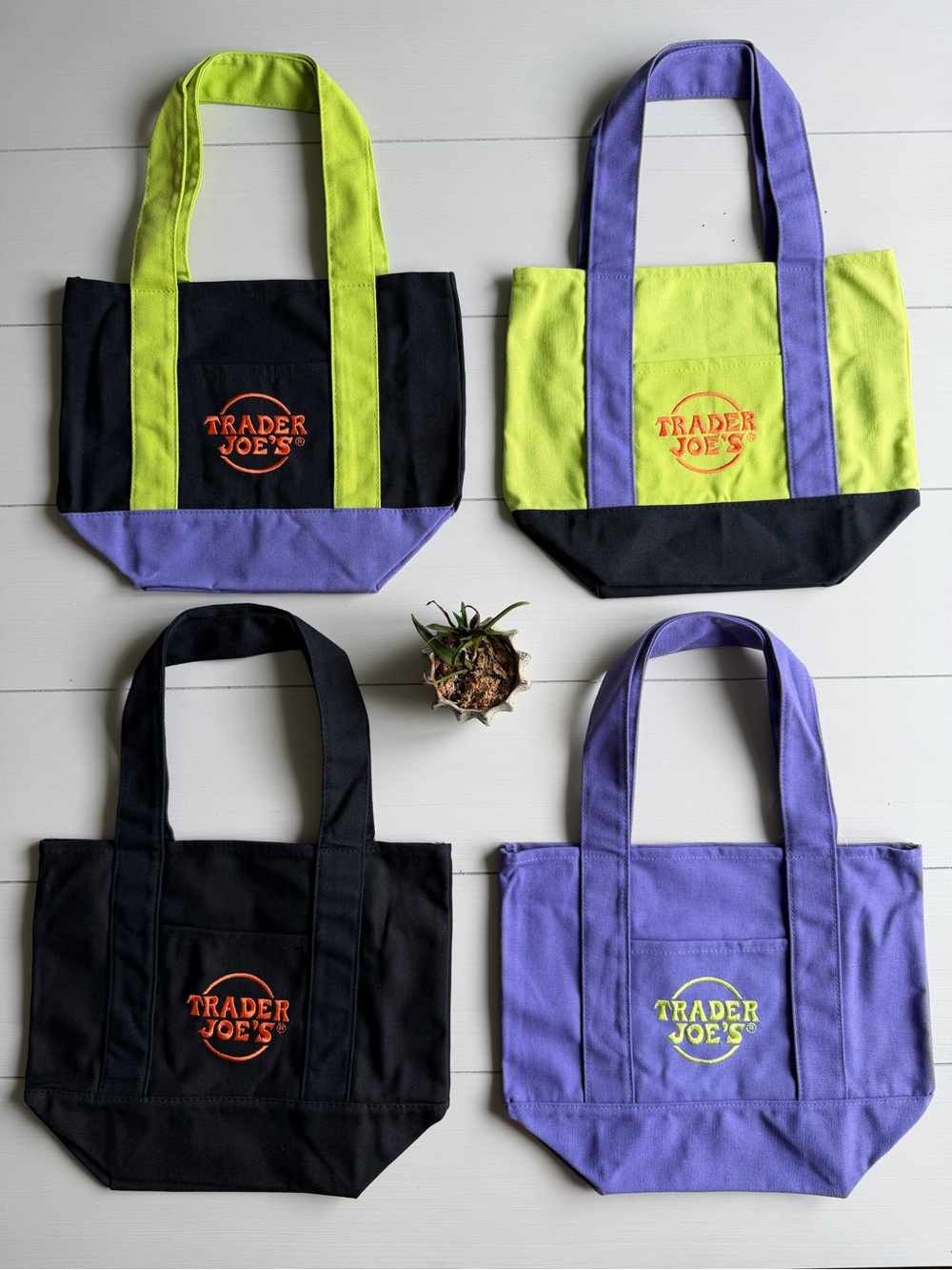 Trader Joe's 2026 Limited Edition 4-Piece Bundle Halloween Mini Canvas Tote Set